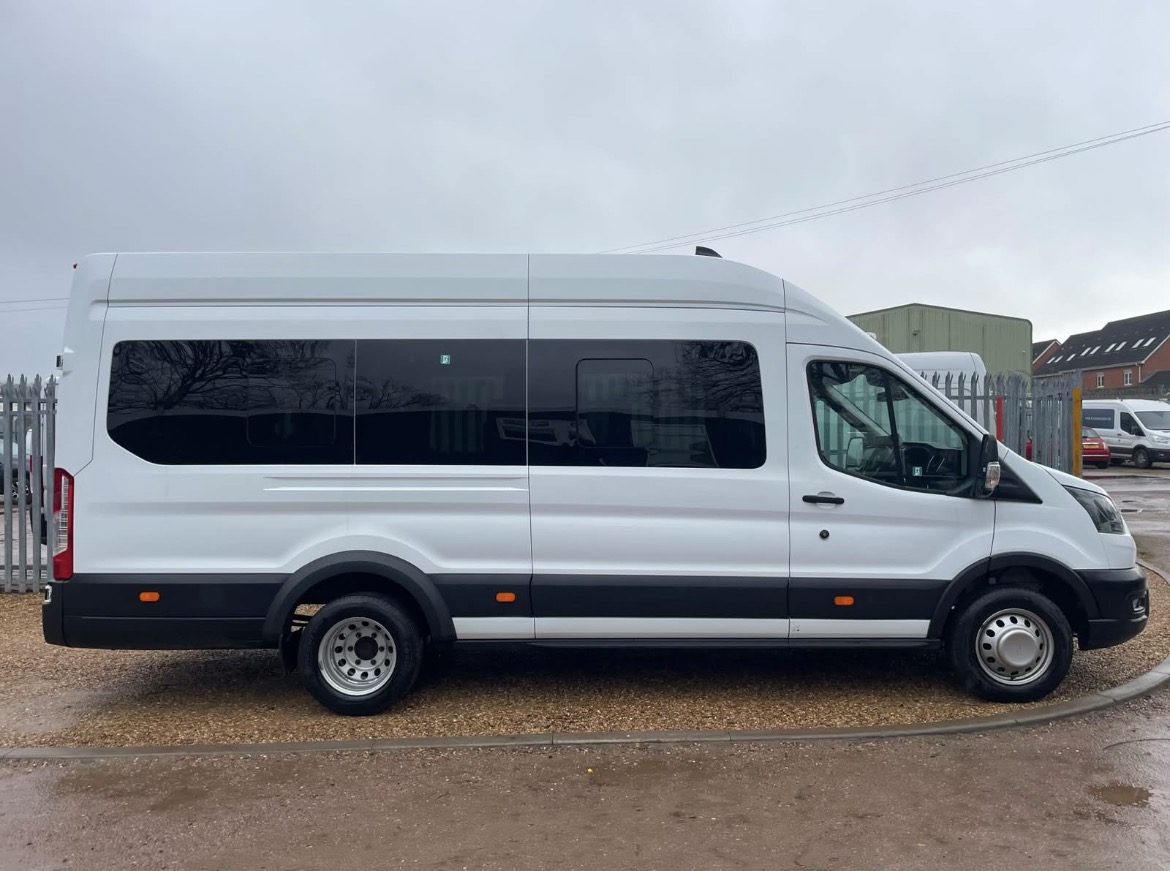Minibus side profile